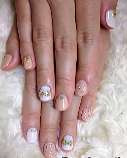 結婚式用のネイル