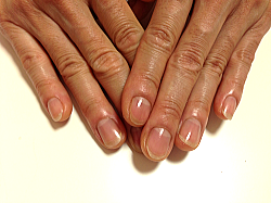 ケア　ネイル磨き仕上げ