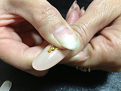 ネイルチップ装着中