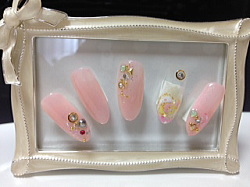 2014年2月の推しネイル　ベビーピンクのベースにバラフレンチをプラスした春ネイル