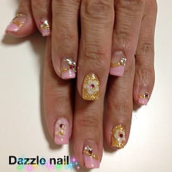 華やかなネイル