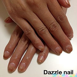 落ち着いたネイルアート