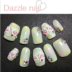 夏にぴったりな白のフットジェル