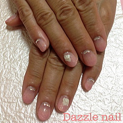 ラメ入りのアプリコットカラー