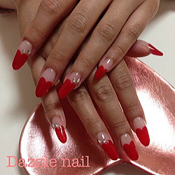 ロイヤルブルーにエアブラシでふいたレースがゴージャス