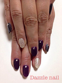 パープル、シルバー、ブラックの大人シックネイル