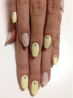 夏らしい透け花柄