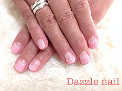 ピンクのフレンチジェルネイル