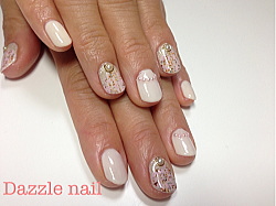 アイボリーをベースにしたツイード