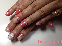 3カラーのグラデーションジェルネイル