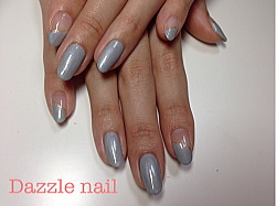 パールグレーが大人感なキレイ系ネイル