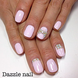 半透明のオパールストーン