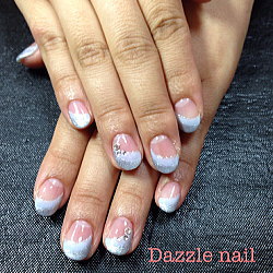 パールブルーとシルバーのななめフレンチ