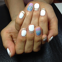 スプリットフレンチとカラフルグラデーション