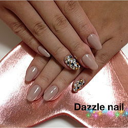 ベージュカラーネイル