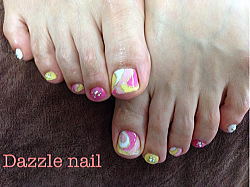 プッチ柄のフットネイル