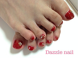 ワインレッドの大人フットネイル